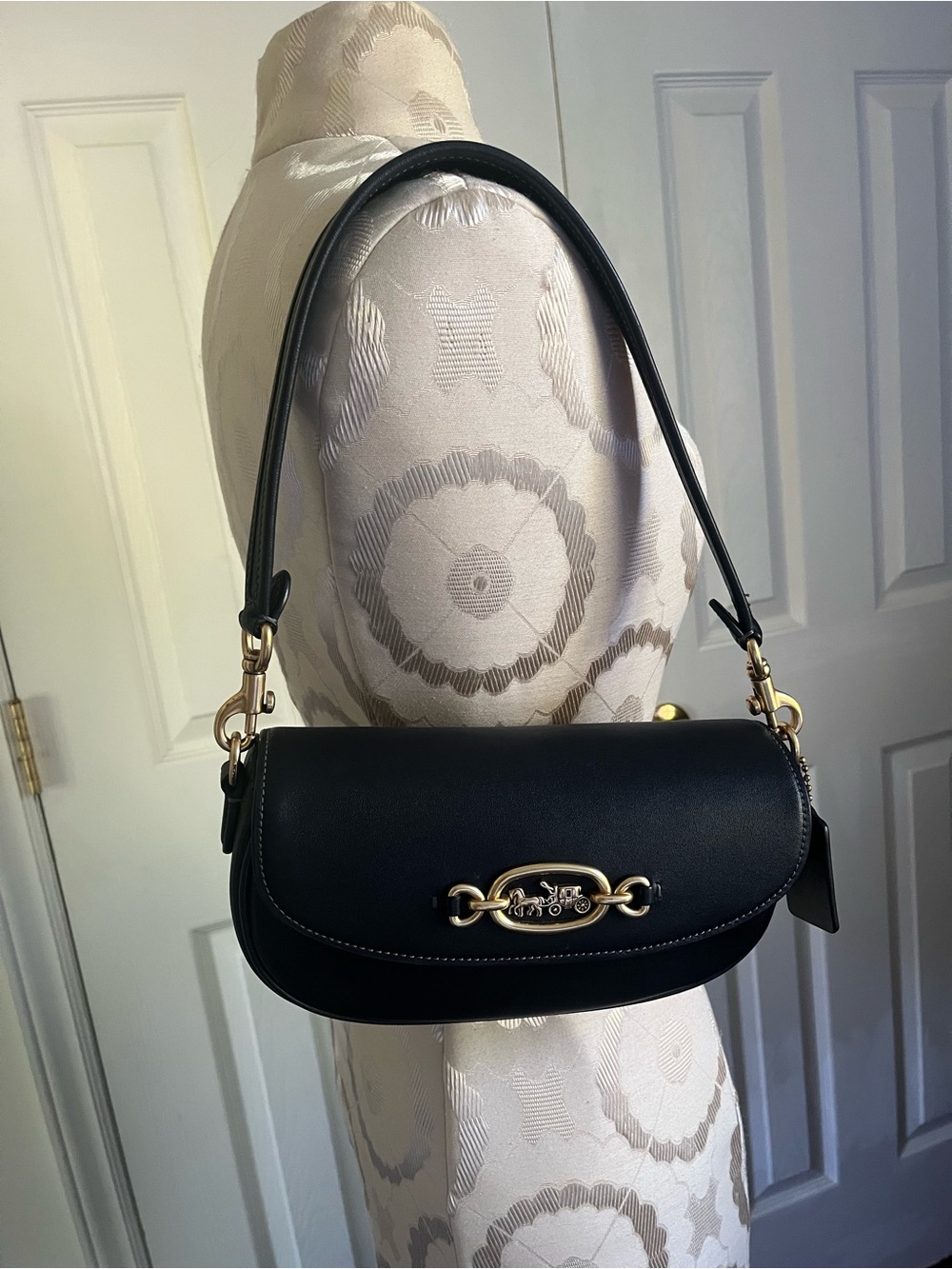 Coach Harley Shoulder Bag 23 in Black Leather With Gold Tone Hardware